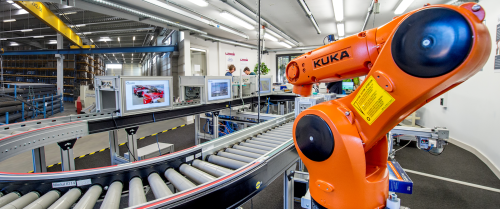 KUKA Roboterarm in unserem Labor